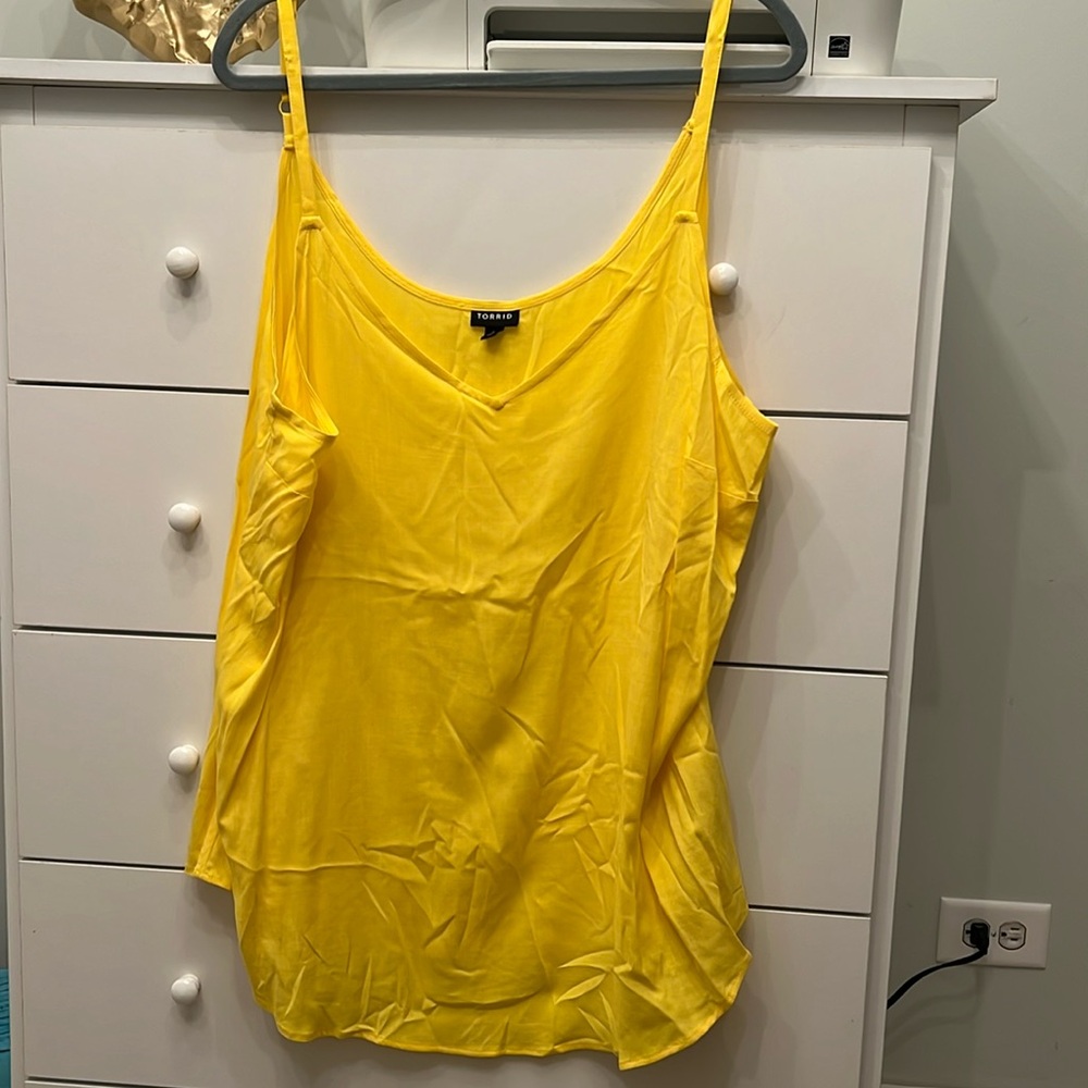 Yellow linen tank top!